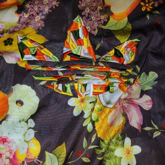 Woman's Adidas LE track jacket - Picture 4 of 4